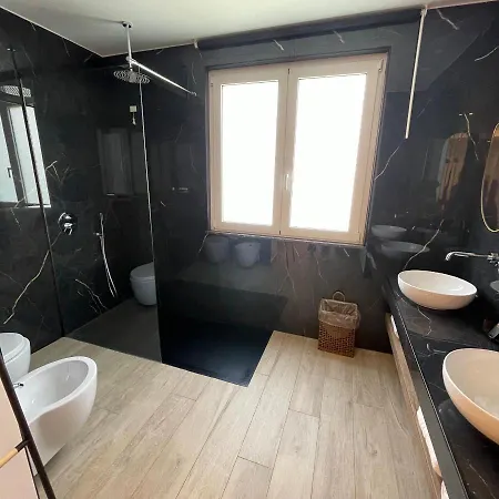 Namuri Luxury Nocleg ze śniadaniem *
