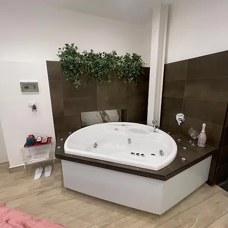 Bed & Breakfast Namuri Luxury *