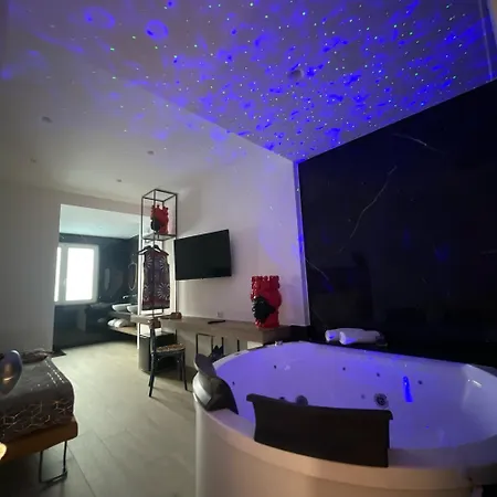 Bed & Breakfast Namuri Luxury